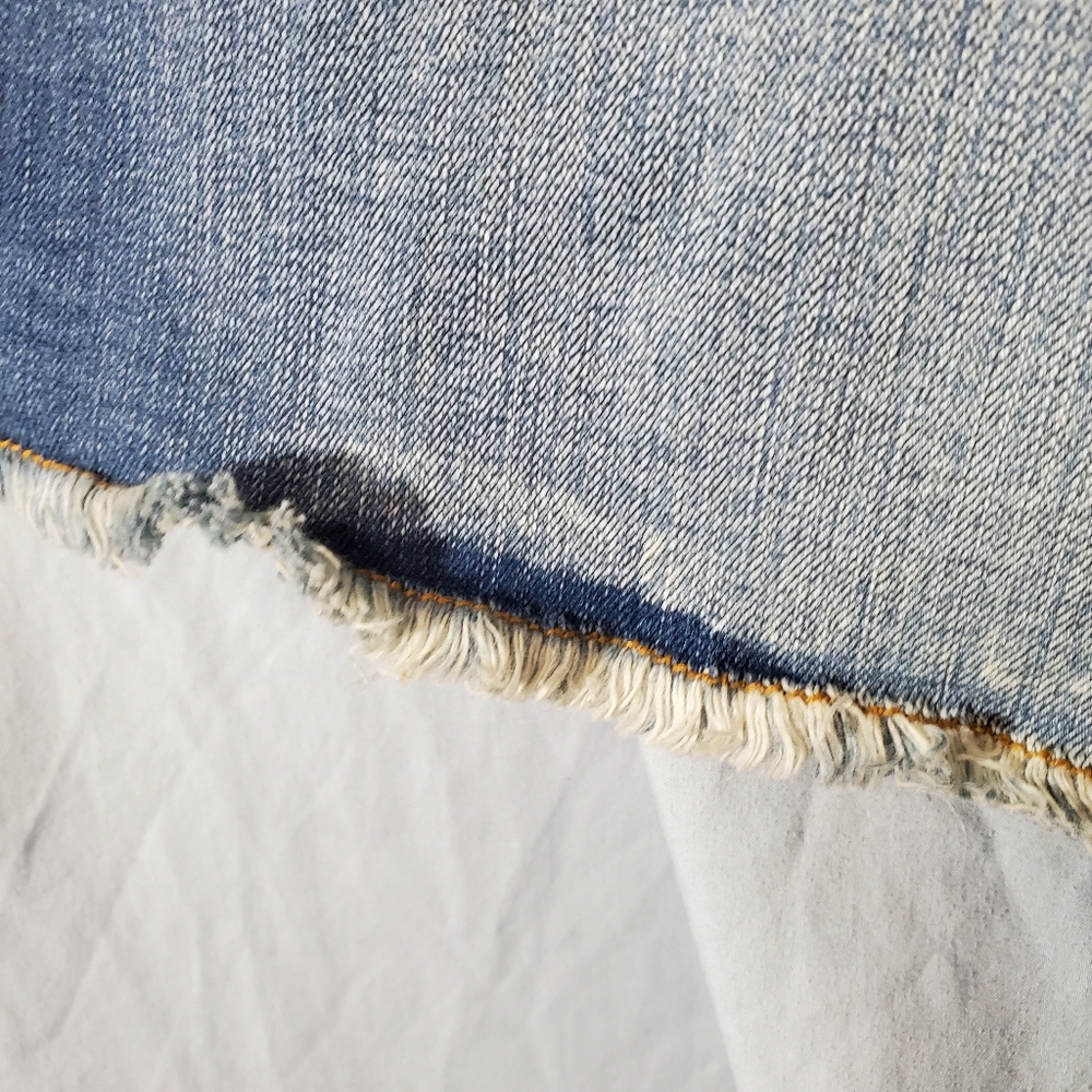 Torrid Distressed Denim Skirt Size 24 - Picture 6 of 12